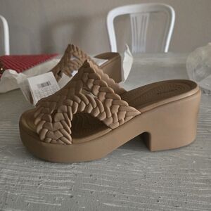 Womens 8 CROCS Brooklyn Woven Slide Heel Sepia Shoes New